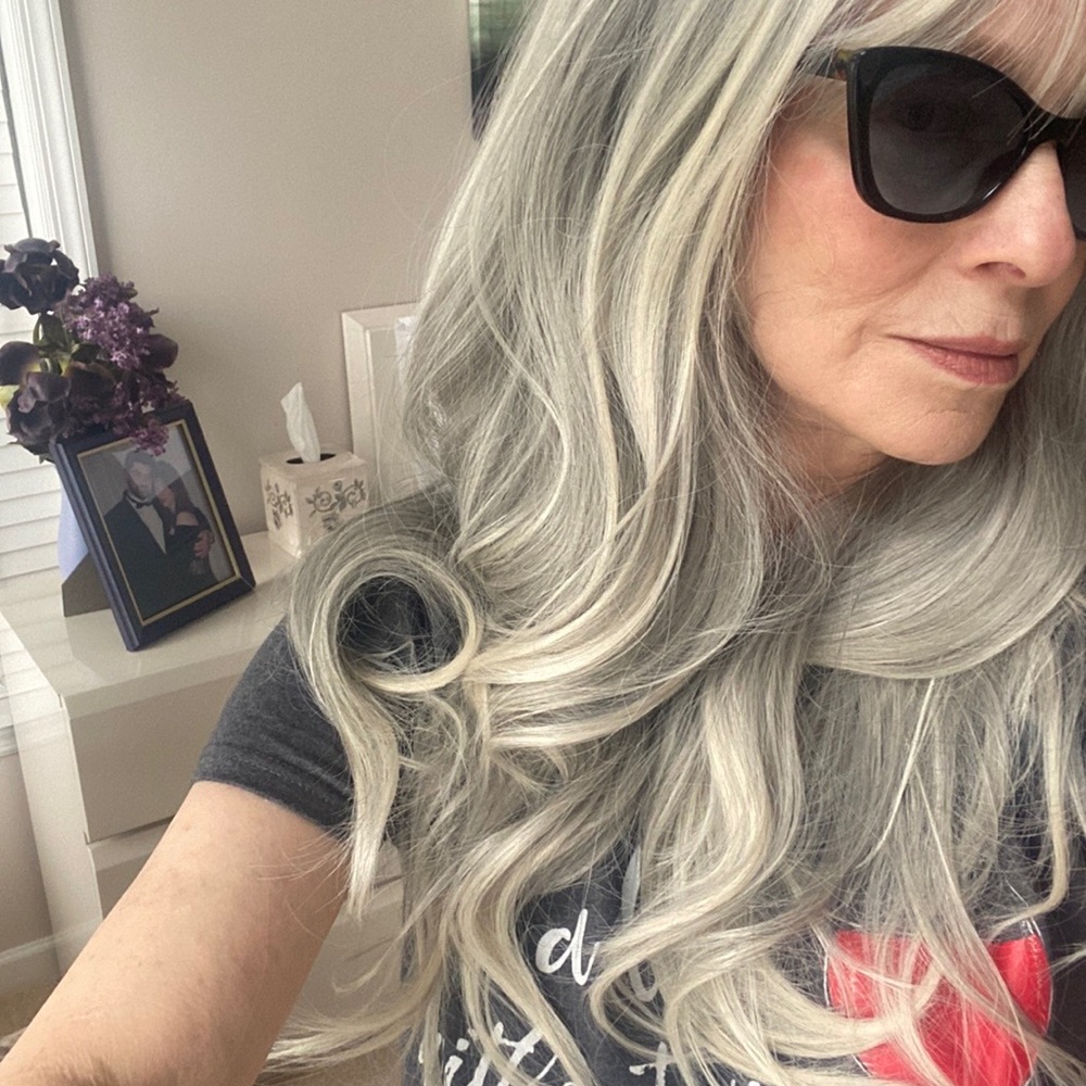 Beautiful Ash Blonde Wig - Picture 2 of 13